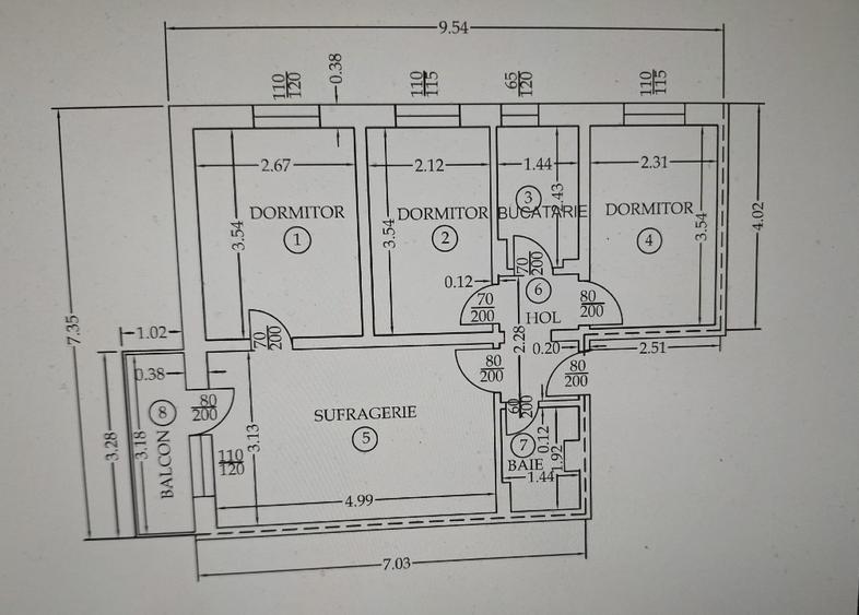 Apartament cu 4 camere semidecomandat în Vest