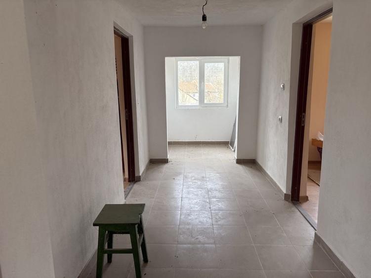 Casă cu 3 camere în Greci