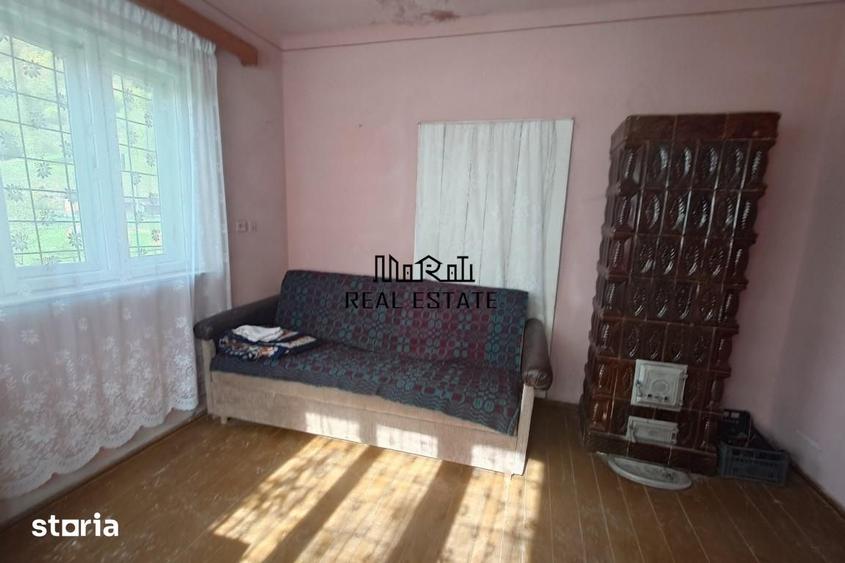Casă cu 4 camere cu Teren 9563 Mp în Ribița
