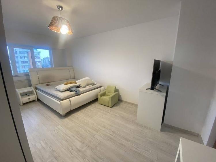 Apartament cu 3 camere decomandate, confort I, 62 mp, etaj intermediar, finisat modern, mobilat si u - 5