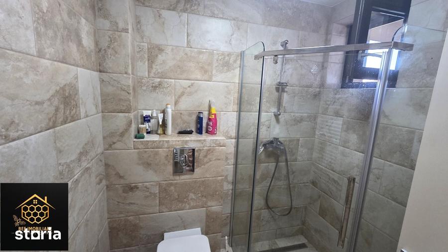 Apartament cu 3 camere decomandat în Calea Severinului