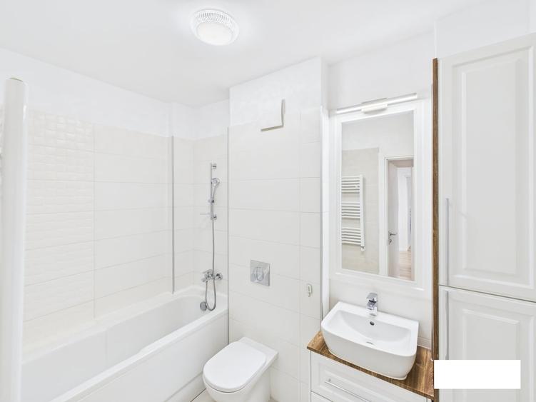Apartament cu 3 camere decomandat în Lujerului