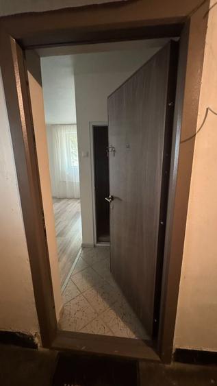 Garsonieră decomandată în Vitan