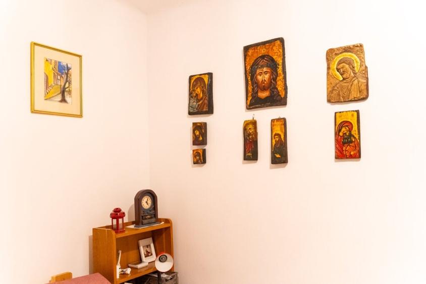 Casă individuală cu 5 camere cu Canalizare în Central