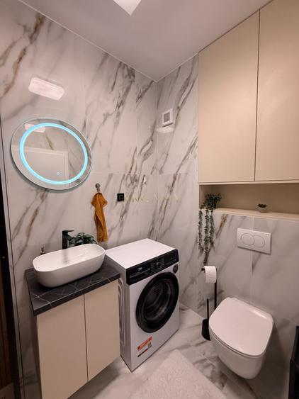 Apartament cu 2 camere semidecomandat, mobilat în Florești
