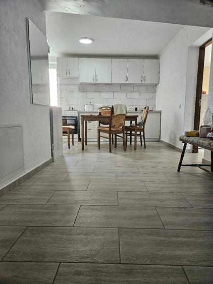 Casă cu 2 camere cu Teren 90 Mp în Central