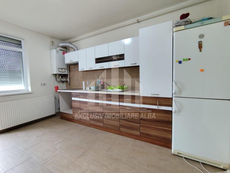 Apartament cu 2 camere decomandat, mobilat în Cetate
