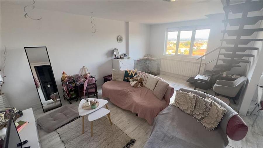 Apartament cu 3 camere nedecomandat în Lazaret