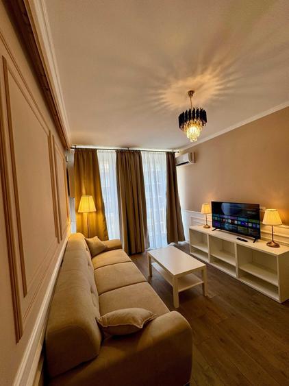 Apartament cu 2 camere decomandat în Central