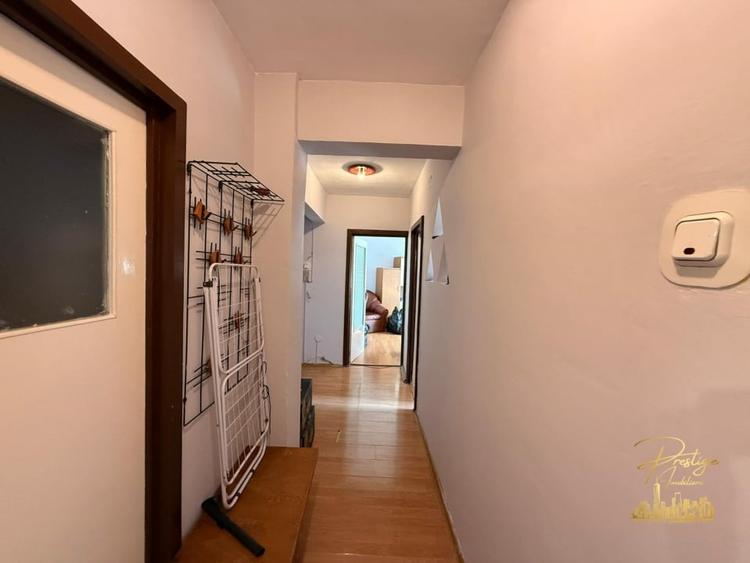 Apartament cu 3 camere decomandat în Cantemir