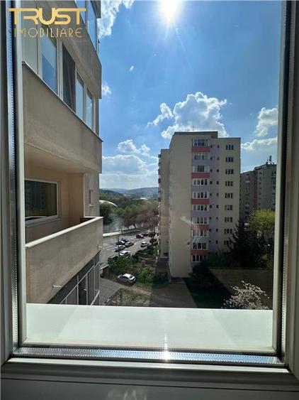 Apartament cu 2 camere decomandat în Grigorescu