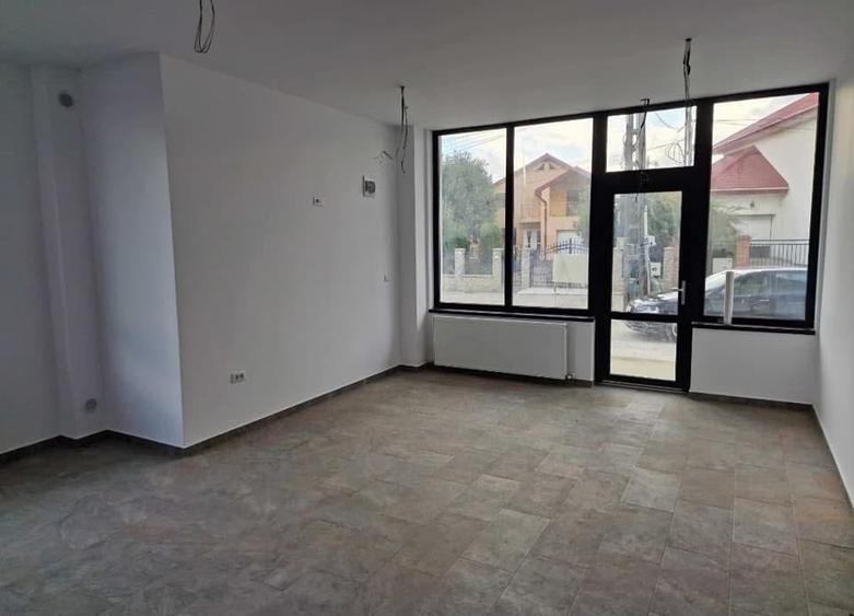 Spațiu comercial, de 10 mp, în Central