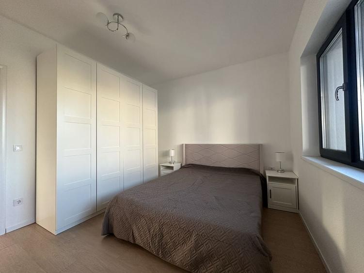 Casă cu 4 camere cu Teren 400 Mp în Exterior Vest