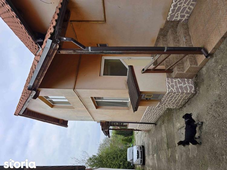 Casă cu 4 camere cu Teren 609 Mp în Central