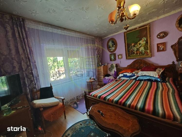 Casă cu 5 camere cu Teren 1296 Mp în Bucovăț