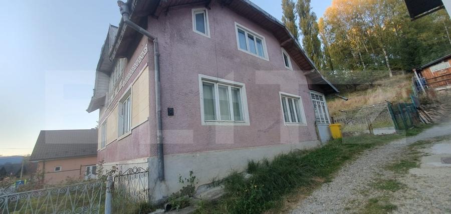 Casă individuală cu 6 camere cu Canalizare în Vatra Dornei