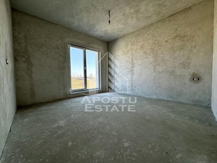 Duplex cu 4 camere cu Canalizare în Giroc