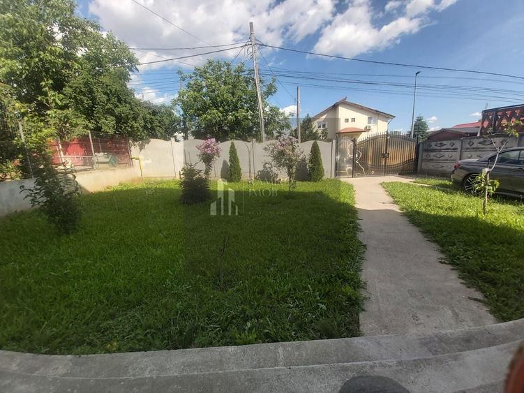 Casă individuală cu 6 camere cu Canalizare în Central