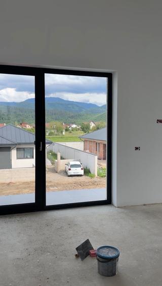 Casa la pret de apartament, la doar 15 minute de centrul Brasovului profita de pretul actual! - 3