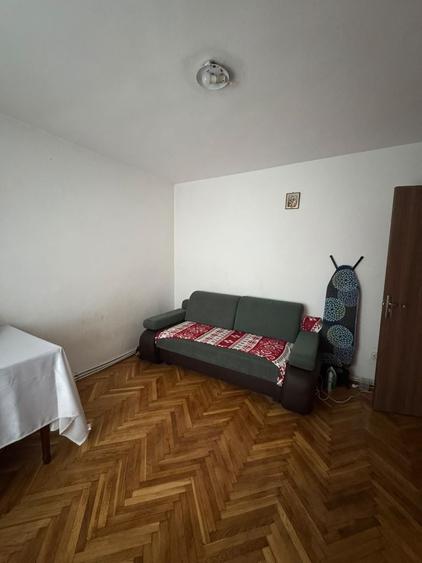 Apartament cu 2 camere decomandat în Bd. Independenței