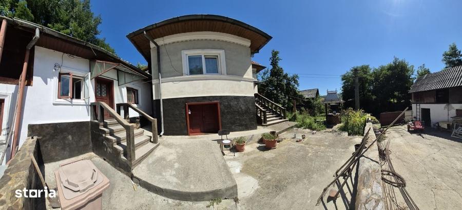 Casă cu 3 camere în Godeni