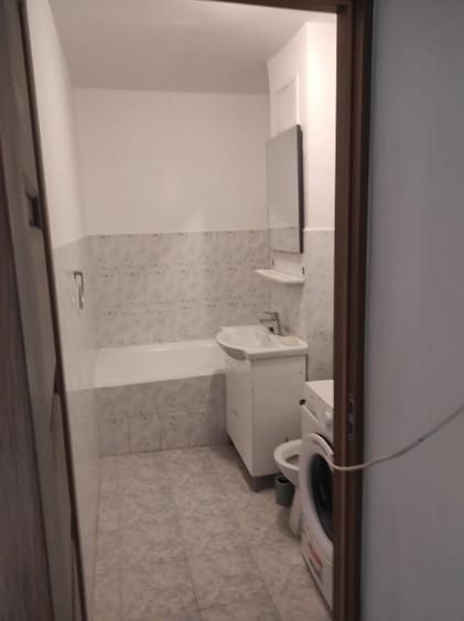 Garsonieră decomandată, mobilată în Dâmbovița