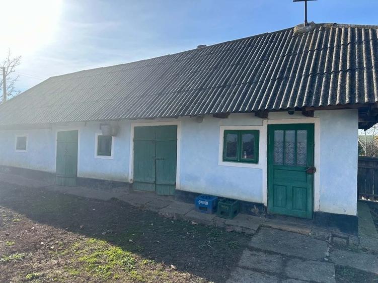 Casă cu 3 camere în Hărmăneasa