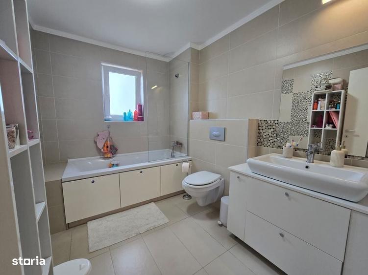 Casă cu 3 camere în Pipera
