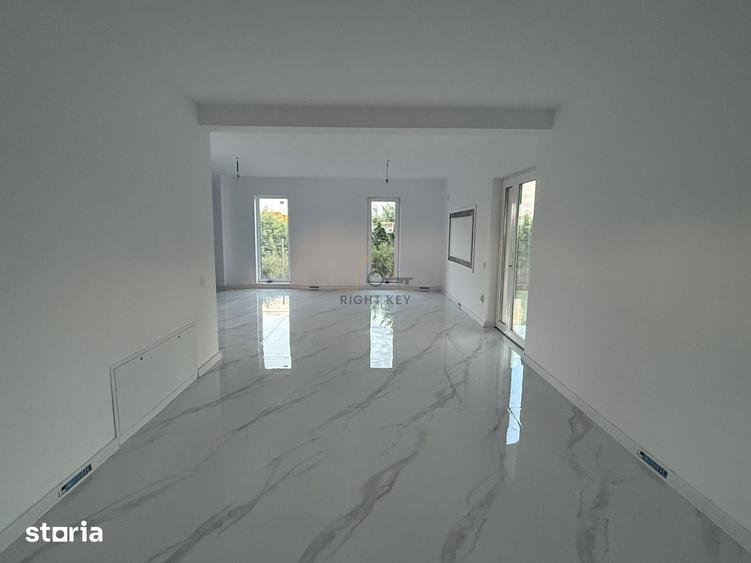 Casă cu 4 camere cu Teren 358 Mp în Joița