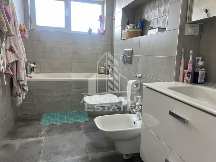 Apartament cu 3 camere decomandat în Giarmata-Vii