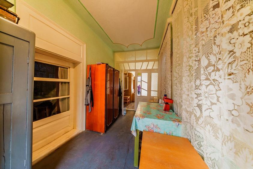Casă individuală cu 5 camere cu Teren 2189 Mp în Șeitin