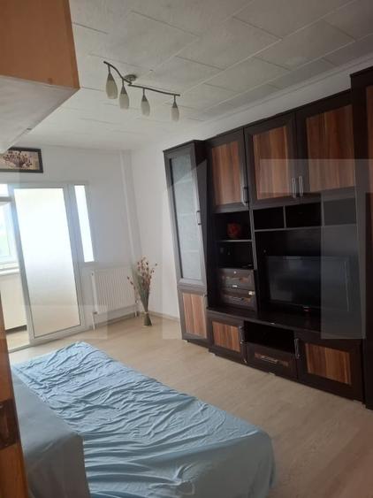 Garsonieră decomandată, mobilată în Bd. A.I.Cuza