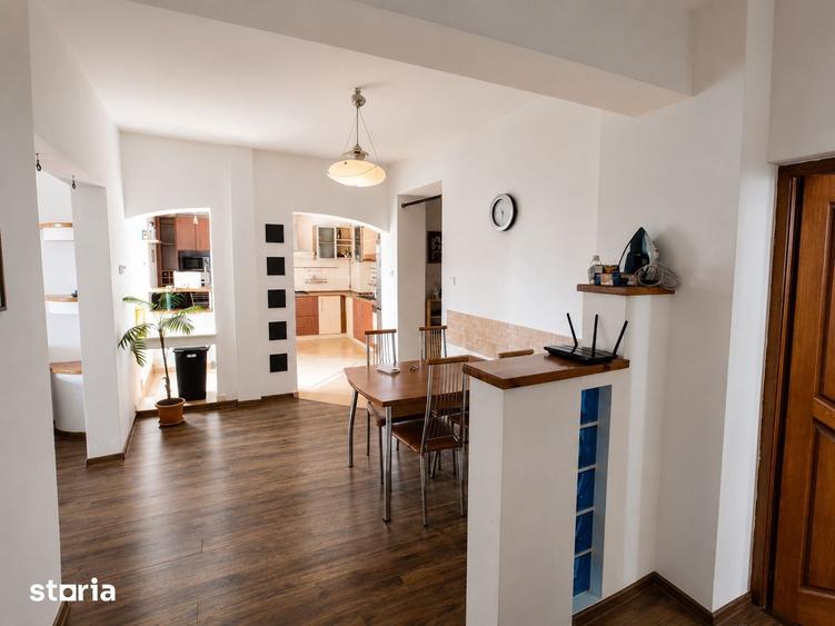 Apartament cu 4 camere în Zorilor