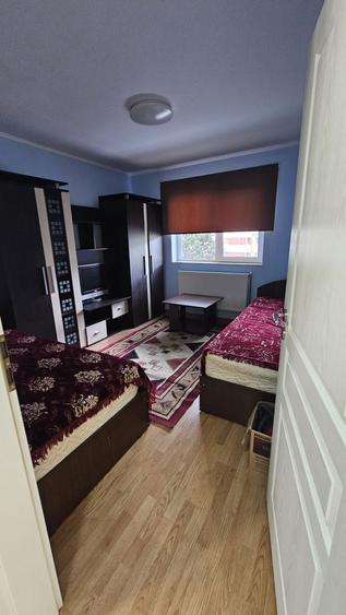 Apartament cu 2 camere semidecomandat în Cetate
