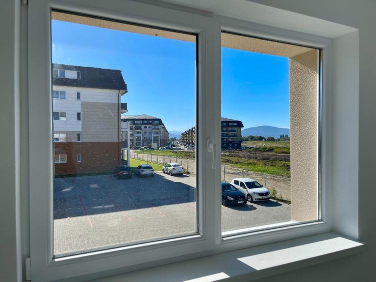 Apartament cu 2 camere decomandat în Sânpetru