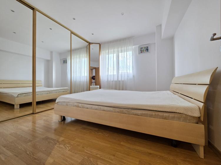 Apartament cu 2 camere semidecomandat în 13 Septembrie