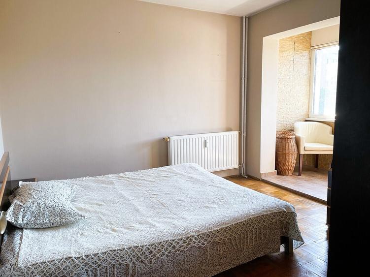 Apartament cu 2 camere semidecomandat, mobilat în Titan