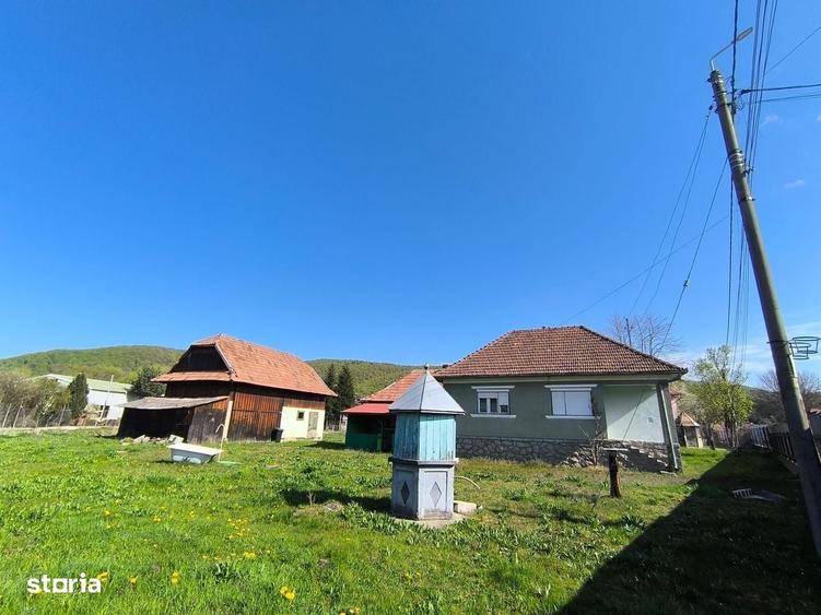 Casă cu 3 camere în Central