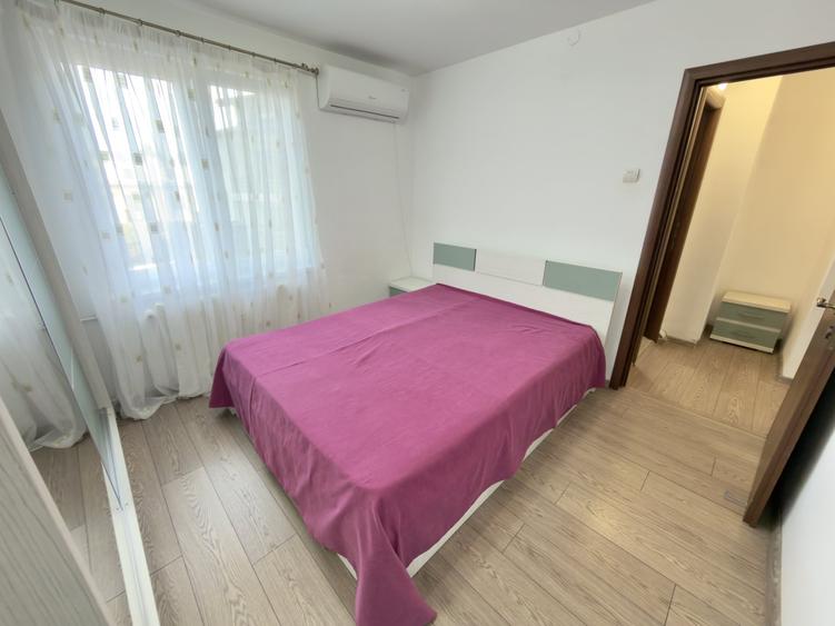 Apartament cu 3 camere decomandat, mobilat în Moșilor