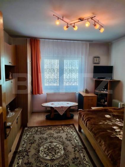 Apartament cu 3 camere decomandat, mobilat în Râșnov
