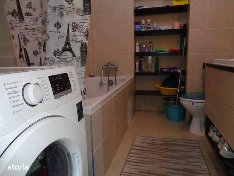 Garsonieră decomandată în UTA