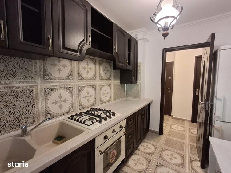 Apartament cu 2 camere semidecomandat în Central