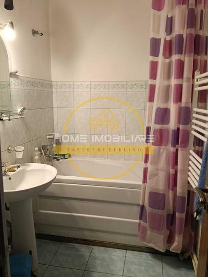 Apartament cu 2 camere semidecomandat, mobilat în Central