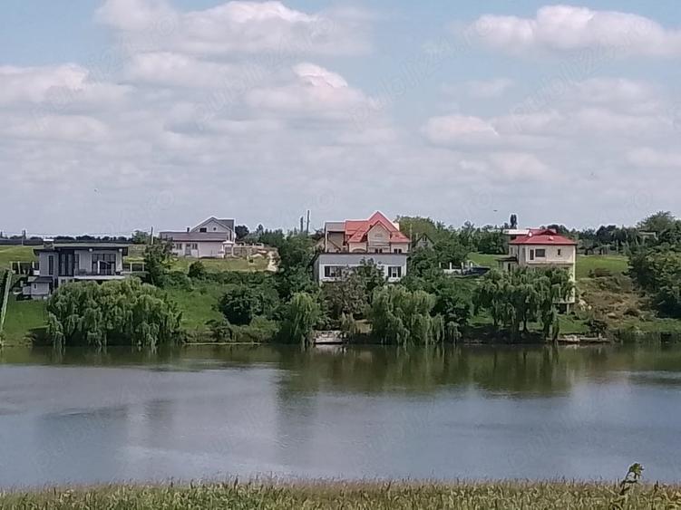 Teren de 589 mp, în Dârvari