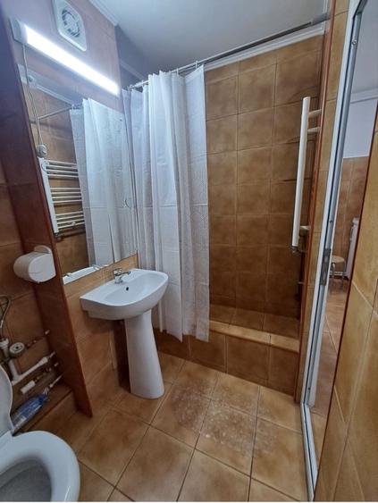 Garsonieră decomandată în Exercițiu
