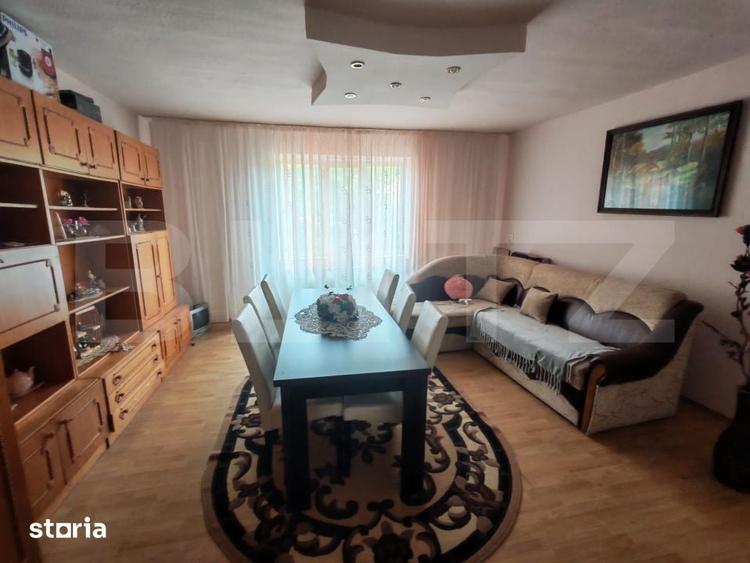 Casă cu 5 camere cu Teren 5000 Mp în Monor
