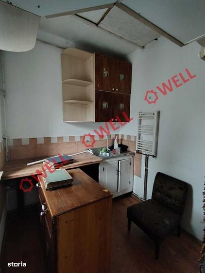 Casă cu 4 camere cu Teren 482 Mp în Central