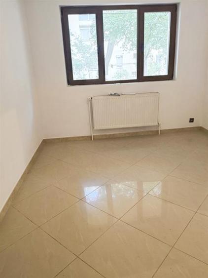 Apartament cu 2 camere semidecomandat în Apollo