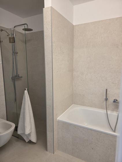 Apartament cu 3 camere decomandat în Floreasca