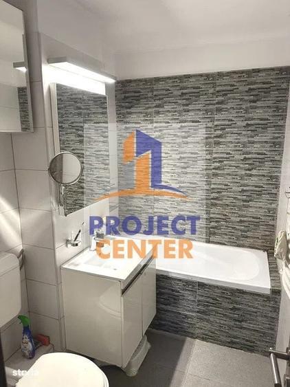 Apartament cu 3 camere decomandat în Eremia